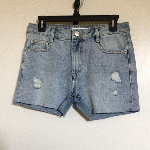 Avec Les Filles Destructed Cutoff Short - Picture 8 of 11